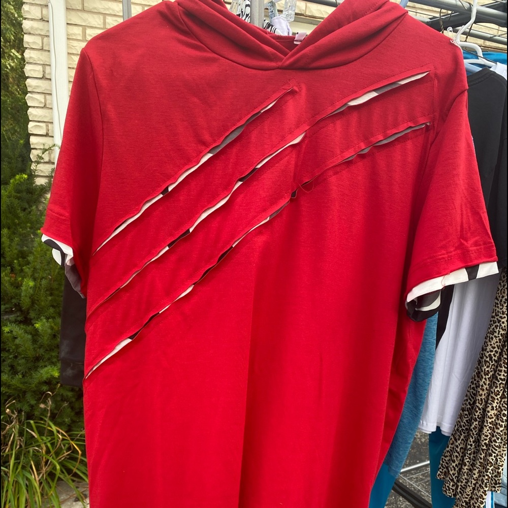 Men’s short sleeve hoodie size L